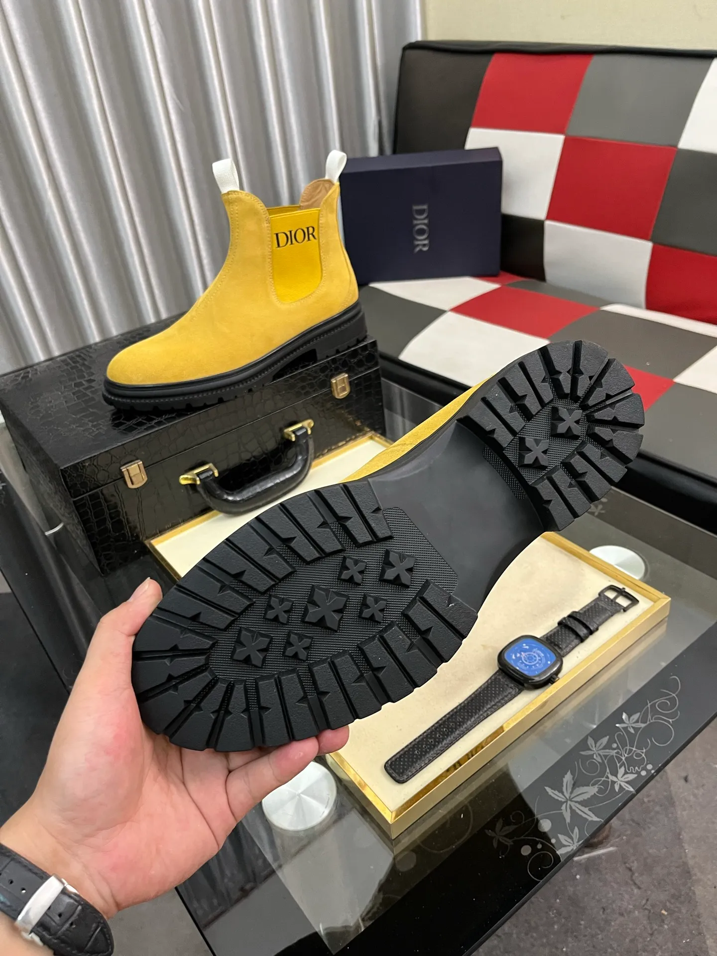 Men's shoes 💰500⌚️⌚️"Dior" Gaoban short boots ⚠️⚠️Top purchasing agents🔍🔍Men's 2023 HK counters are on sale simultaneously. Sole: The original sole is specially provided by the original factory. The exclusive movable molded sole is super comfortable. The original factory and the single product are handmade🔍🔍. The details determine the quality. We only make shoes with care. You can enter and exit the counter at will. Welcome to compare. 🇮🇹Size: 38-444️⃣Colors available